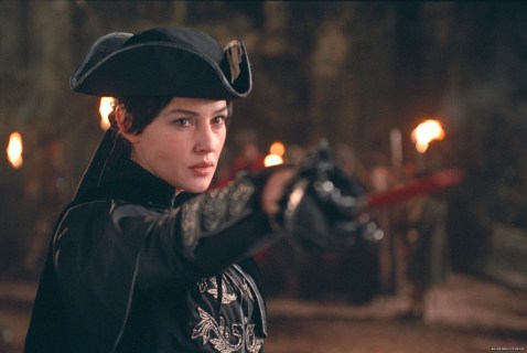 Brotherhood-of-the-Wolf-Still-monica-bellucci